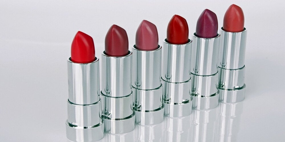Things to Focus on When Buying a Lipstick