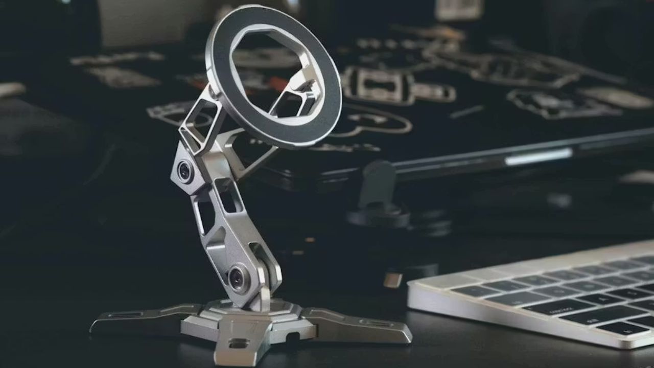 Why Tech Lovers Are Switching to Aluminum Desk Accessories