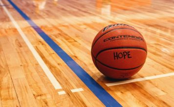 The Evolution of Basketball Flooring: From Hardwood to Modular Tiles