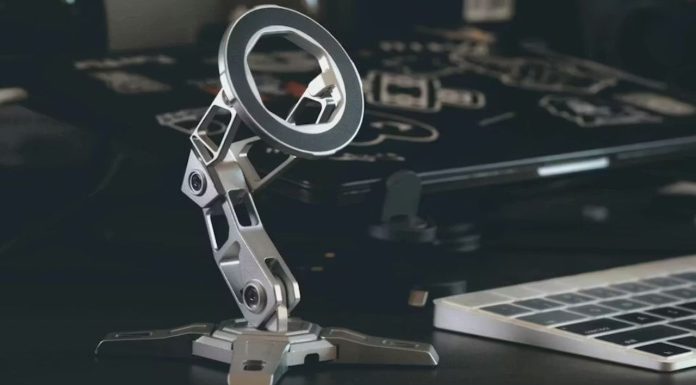 Why Tech Lovers Are Switching to Aluminum Desk Accessories